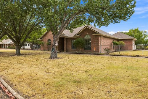611 Dancer Ln, Lancaster, TX, 75146-5101 | Card Image