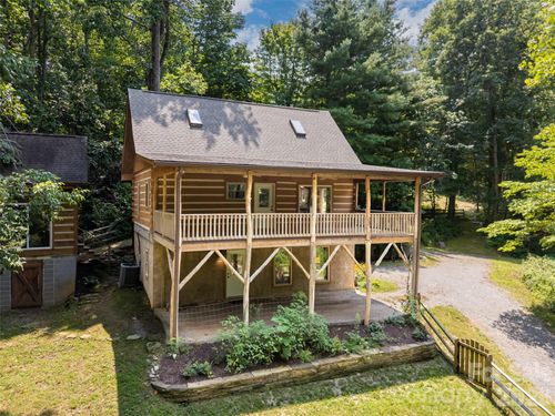24 Gregory Hill Rd, Fairview, NC, 28730-8636 | Card Image