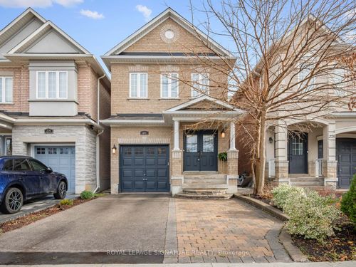 277 Bathurst Glen Dr, Thornhill, ON, L4J9K8 | Card Image