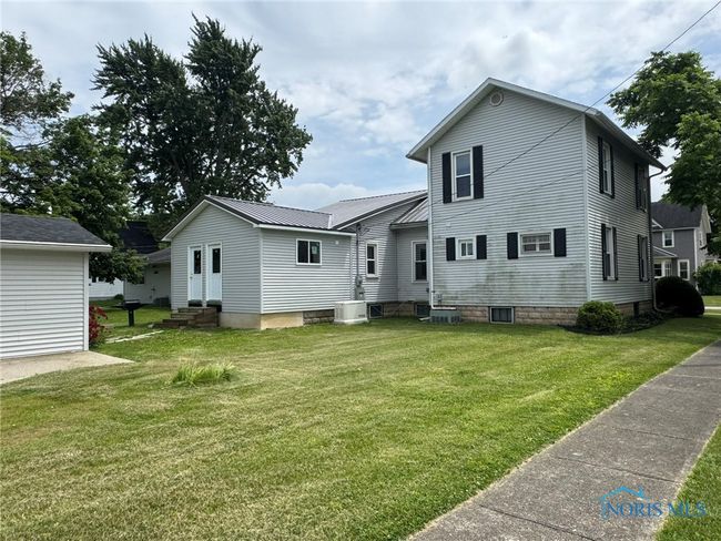 201 Rings St, House other with 3 bedrooms, 2 bathrooms and 2 parking in West Unity OH | Image 4