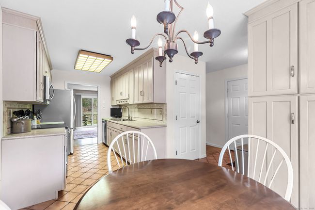 213 Meadows, Condo with 2 bedrooms, 3 bathrooms and 2 parking in Enfield CT | Image 7