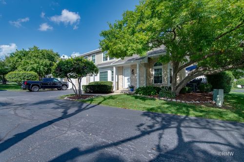 3190 Anton Dr, Aurora, IL, 60504-6664 | Card Image