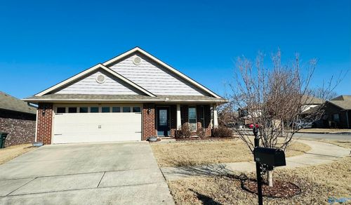 600 Cove Water Ln Nw, Madison, AL, 35757-7952 | Card Image