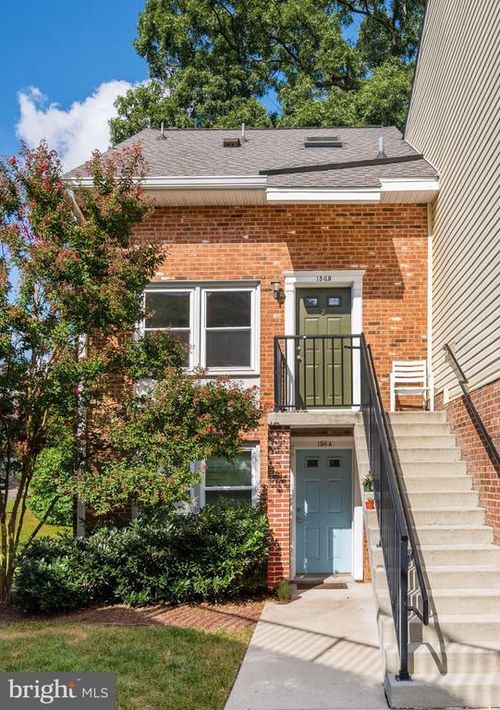 b-156 N Bedford St, ARLINGTON, VA, 22201-1136 | Card Image