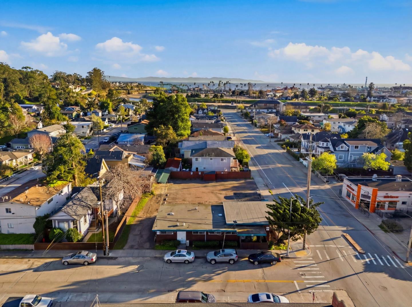 Commercial Sale in Santa Cruz 3