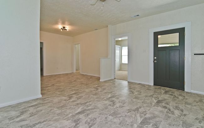 3011 Spurlock St, House other with 3 bedrooms, 2 bathrooms and null parking in Dallas TX | Image 7