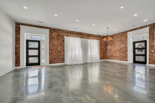 116 N Mulberry St Red Cap Flats, Dickson, TN, 37055 | Card Image