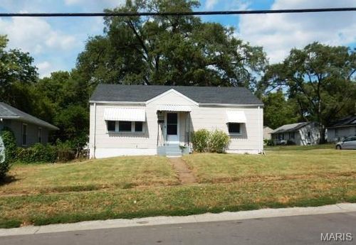 8293 Frost Ave, Saint Louis, MO, 63134-1232 | Card Image