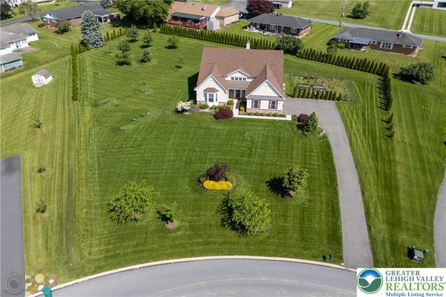 222 Danbury Dr, House other with 3 bedrooms, 3 bathrooms and null parking in Nazareth PA | Image 46