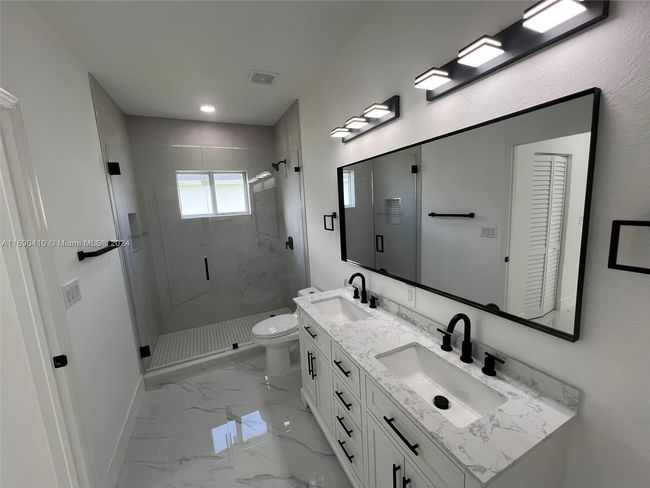 910 Nw 4th Ave, House other with 3 bedrooms, 3 bathrooms and null parking in Hallandale Beach FL | Image 23