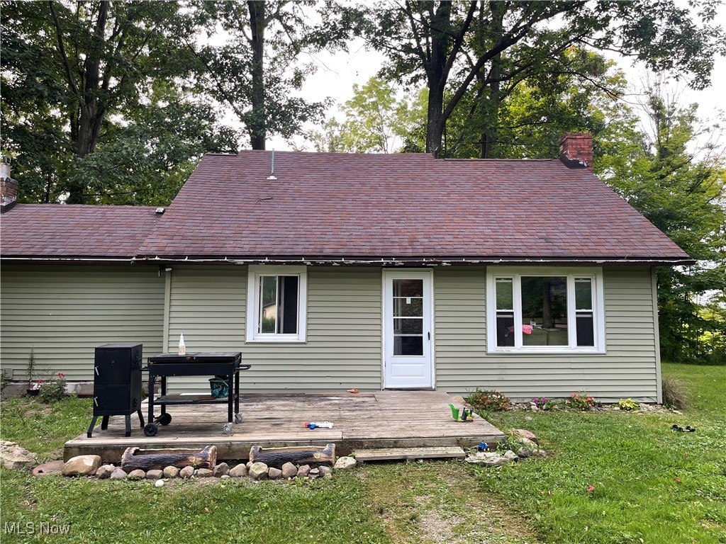 Middle Rd, Conneaut, OH 44030
