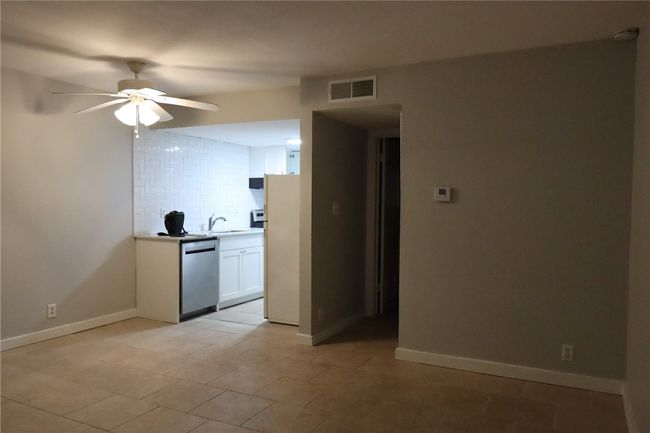 APT-19 - 1600 West Ave, Condo with 1 bedrooms, 1 bathrooms and 1 parking in Austin TX | Image 4