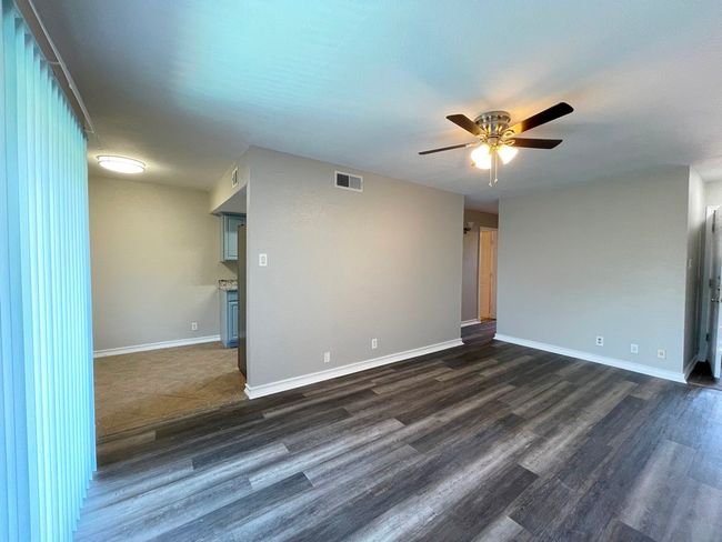 Living Room | Image 8
