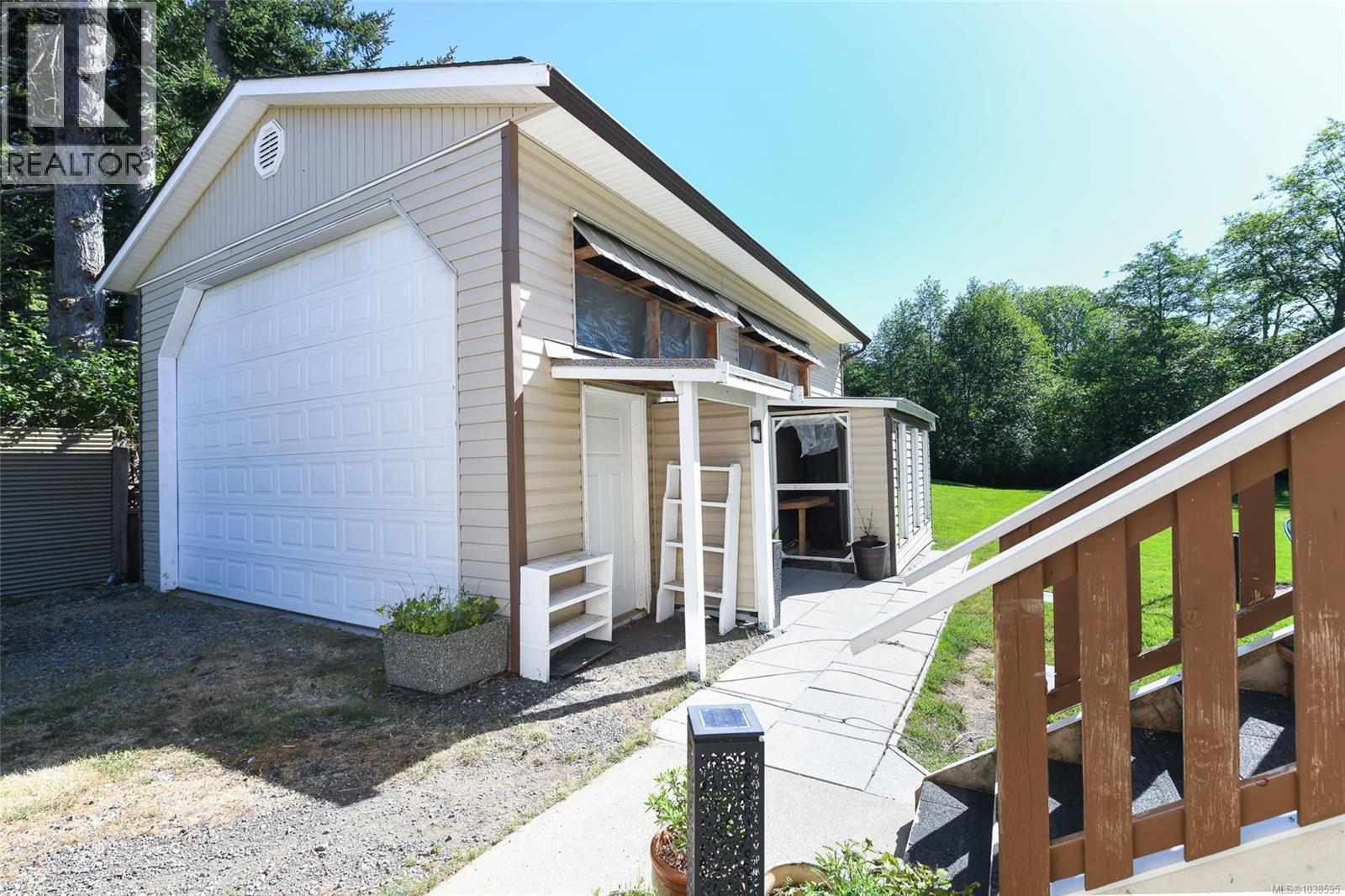 Residential in Comox 3