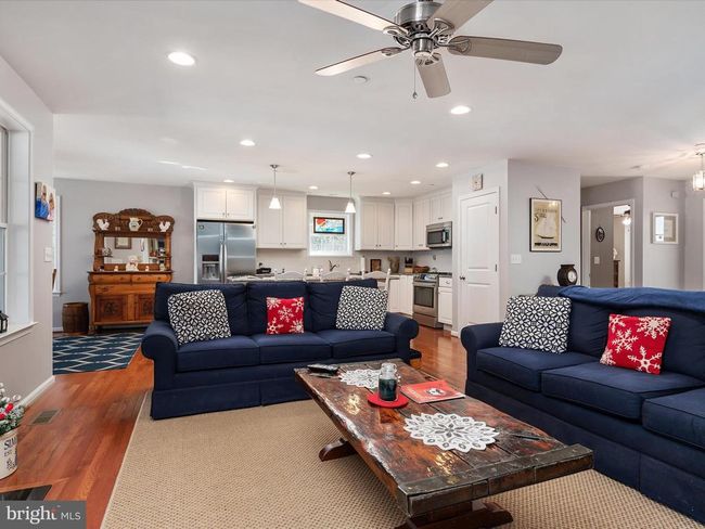 2062 Knollview Ave, House other with 2 bedrooms, 2 bathrooms and null parking in PASADENA MD | Image 11
