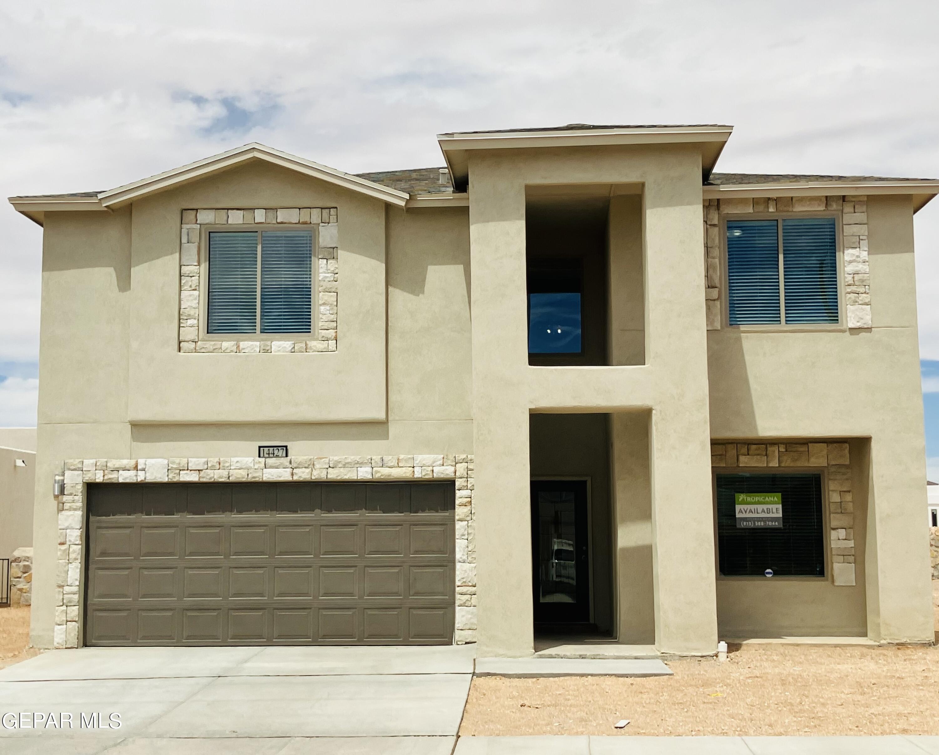 Russell Borea Ave, El Paso, TX 79938