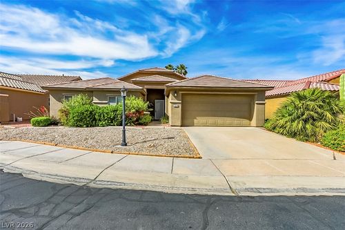 5574 Wedge Ct, Las Vegas, NV, 89122-4731 | Card Image