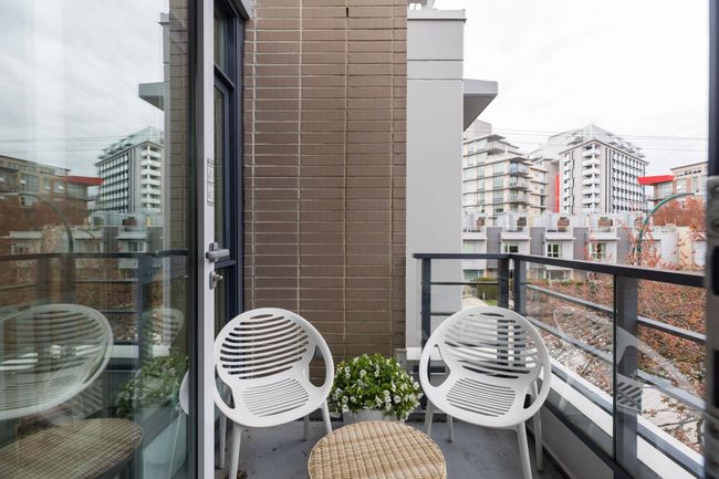 410 E 11 Th Avenue, Townhouse with 2 bedrooms, 2 bathrooms and 1 parking in Vancouver BC | Image 21