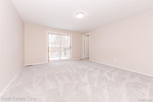 41958 Sunderland Dr, Canton, MI, 48187-3525 | Card Image