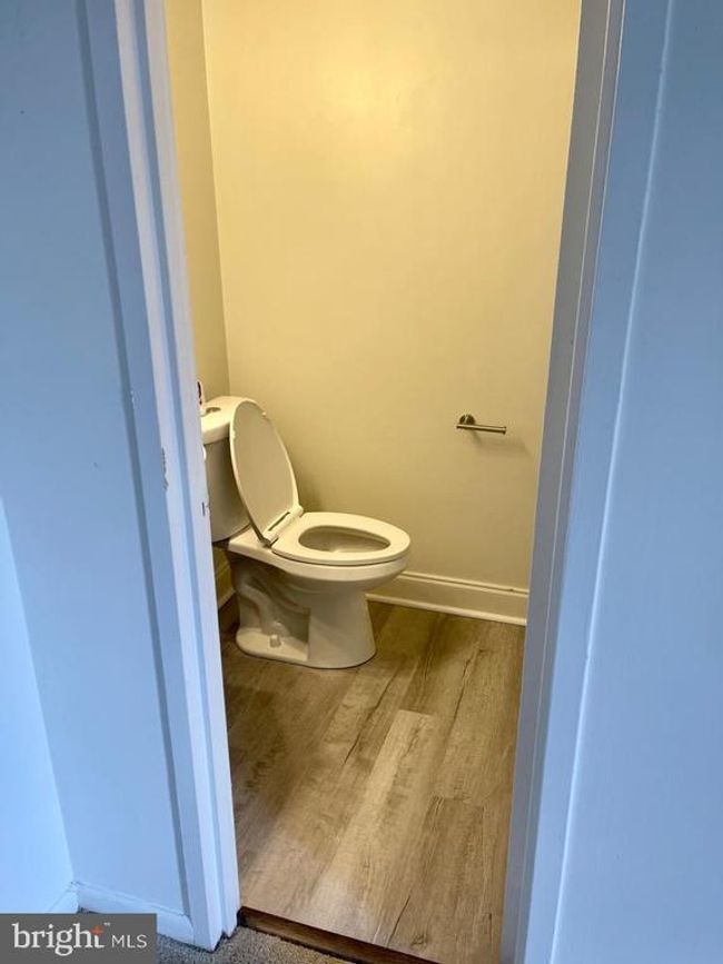 APT-22C - 11629 Stoneview Sq, Condo with 3 bedrooms, 2 bathrooms and null parking in RESTON VA | Image 23