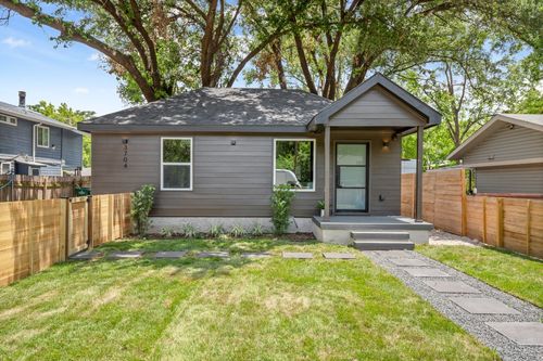 1-3704 Munson St, Austin, TX, 78721-2417 | Card Image