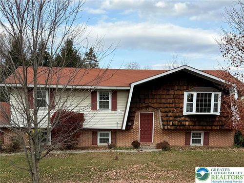 4266 Chestnut Dr, WALNUTPORT, PA, 18088-9691 | Card Image