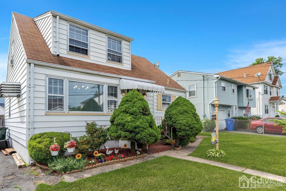 11 Livingston Avenue, Sold in Avenel Zoocasa