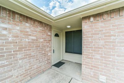 2066 Feather Ridge Drive, House other with 3 bedrooms, 2 bathrooms and null parking in Missouri City TX | Image 2