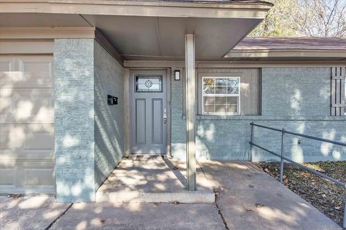 937 Brown Dr, Midwest City, OK, 73110-2548 | Card Image