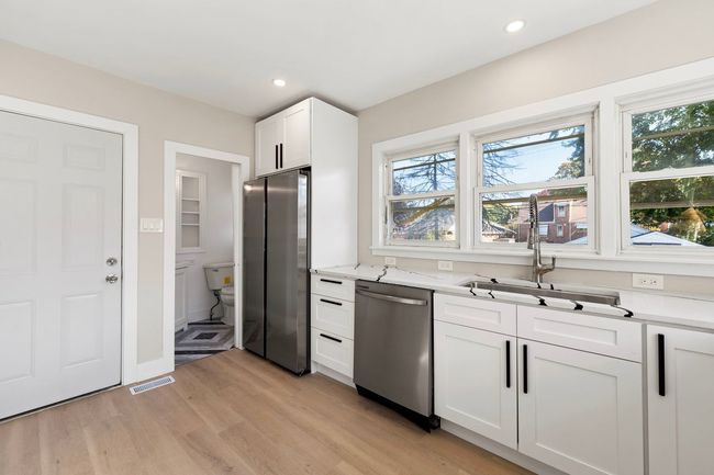 9807 S Ridgeway Ave, House other with 3 bedrooms, 3 bathrooms and 1 parking in Evergreen Park IL | Image 12
