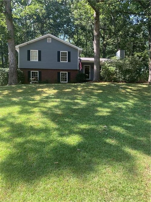 2210 Grayfield Dr, Grayson, GA, 30017-1390 | Card Image