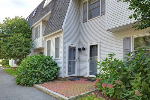 d7-364 Bellevue Ave, Newport, RI, 02840-3580 | Card Image