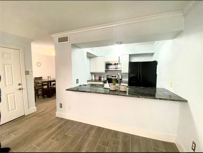 APT-105 - 1011 Ennis Joslin Rd, Condo with 2 bedrooms, 2 bathrooms and null parking in Corpus Christi TX | Image 7