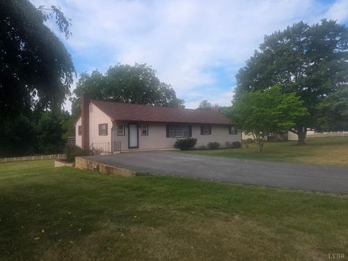 4295 Everett Rd, Forest, VA, 24551-3863 | Card Image