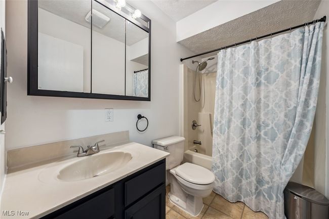 18 Lakeview Ct, House other with 3 bedrooms, 2 bathrooms and null parking in Lagrange OH | Image 20