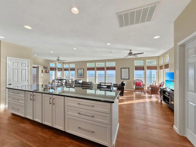126 Linda St, House other with 4 bedrooms, 3 bathrooms and null parking in Anahuac TX | Image 33