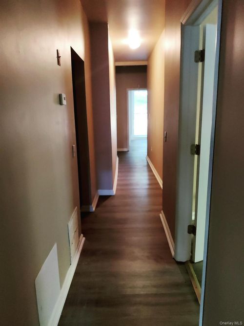 apartment-1-1 Eastman Ter, Poughkeepsie, NY, 12601-4348 | Card Image