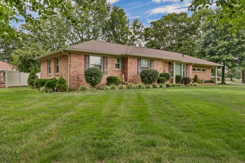 314 Locust Rd, Clarksville, TN, 37043-5125 | Card Image