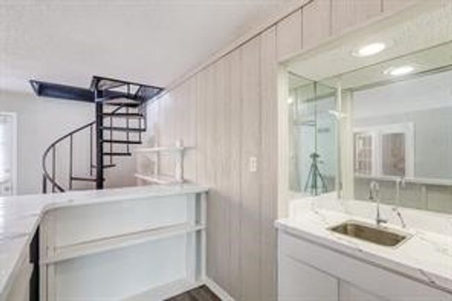 5742 Marina Dr, Townhouse with 3 bedrooms, 2 bathrooms and null parking in Garland TX | Image 11