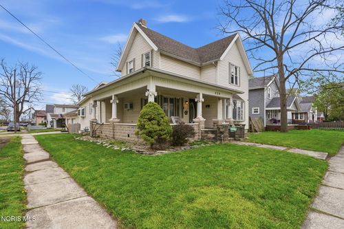 630 Columbus Ave, Fostoria, OH, 44830-3264 | Card Image