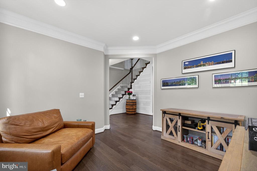 Residential in ASHBURN 5