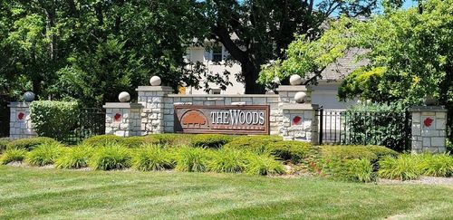 9120 Selkirk Ct, Village Of Lakewood, IL, 60014-6839 | Card Image