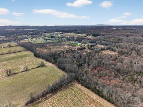 42 Wildrick Rd, Wallkill, NY, 12589-3531 | Card Image