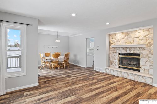 17919 Nicholas Rd, Plattsmouth, NE, 68048-7333 | Card Image