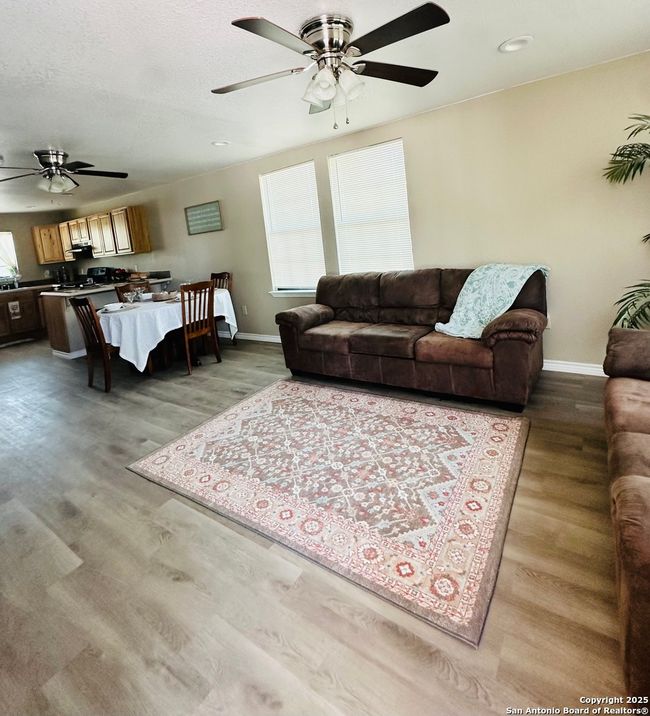 221 Chaparral St, House other with 2 bedrooms, 2 bathrooms and null parking in Uvalde TX | Image 5