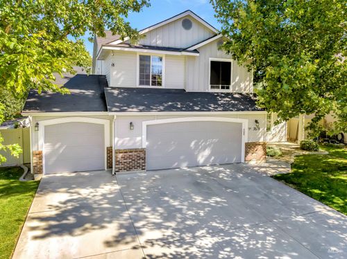 3676 S Ascaino Ave, Meridian, ID, 83642-4869 | Card Image