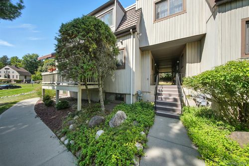 26 Sycamore Dr, Middletown, NY, 10940-5457 | Card Image