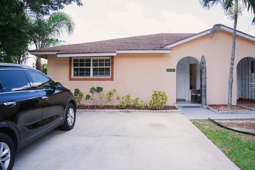 1425 Riverside Cir, Wellington, FL, 33414-5516 | Card Image