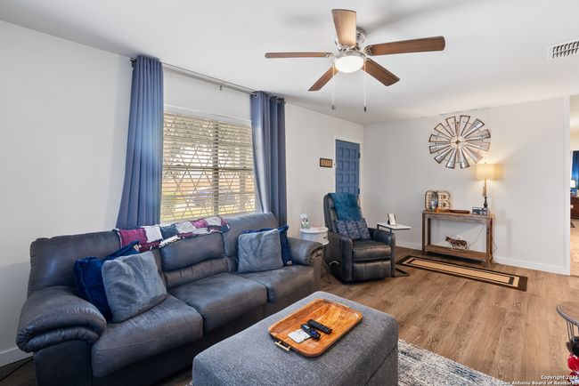 1204 Fannin St, House other with 2 bedrooms, 1 bathrooms and null parking in George West TX | Image 4
