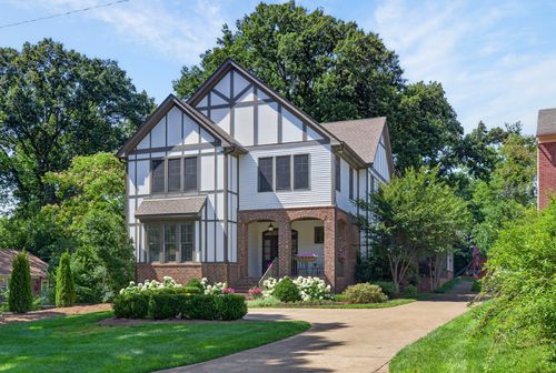 3626 Saratoga Dr, Nashville, TN, 37205-2540 | Card Image